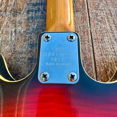 Vintage Univox Custom Coily 330 Style Short Scale Bass Sunburst MIJ image 7