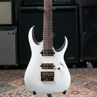Ibanez K7YANG Brian "Head" Welch Signature 7-String Electric Guitar - Matte White with Gig Bag image 3