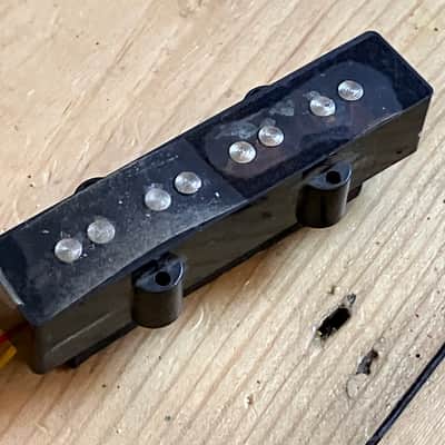 Ibanez Soundgear Gio GSR180 Electric Bass Guitar Jazz Neck Pickup 2015 image 2