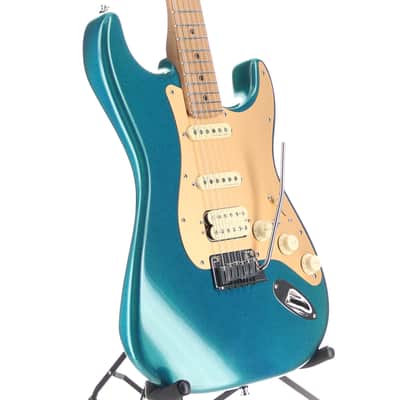 Fender Limited Edition American Ultra II Stratocaster HSS, Roasted Maple Fingerboard, Aurora (RC4) (01043) image 3