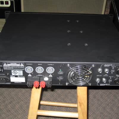 Peavey PV 1500 - 1000 Watt Power Amplifier image 3
