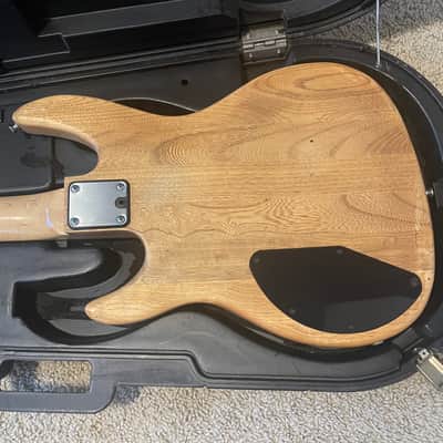 Peavey Foundation 1983 Natural Wood image 3