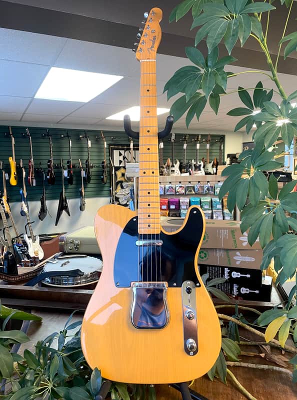 Fender American Vintage '52 Telecaster 2000s | Reverb Canada
