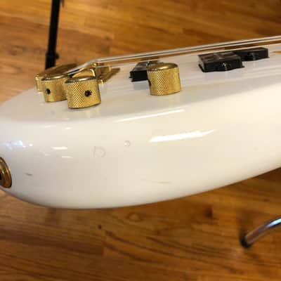 Fernandes APB-4 White image 15
