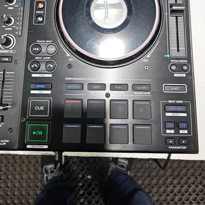 Denon Prime 4+ 4-Deck DJ System 2023 - Present - Black image 7
