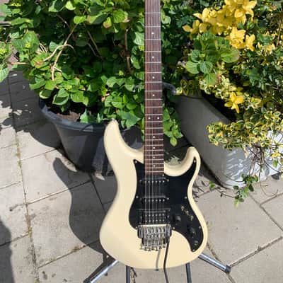 Yamaha SE-312 White image 1