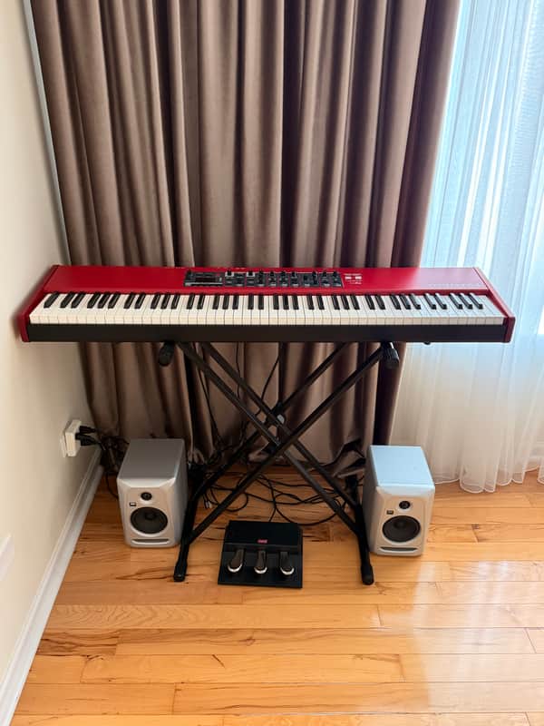 Nord Piano 4 88keys - Red image 1