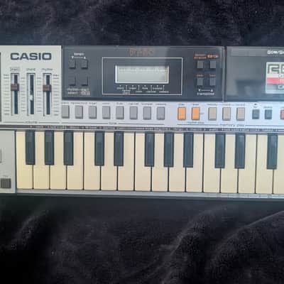 Casio PT-50 31-Key Mini Synthesizer 1980s - Silver