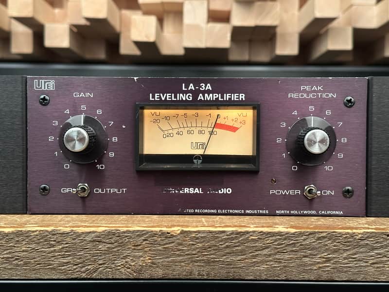 Vintage Urei Teletronix Universal Audio LA-3A Leveling Amplifier 1970s. All original. LA3A LA 3A. 2644 image 1