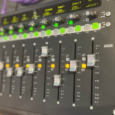 Avid Artist Mix 2010s - Black image 2