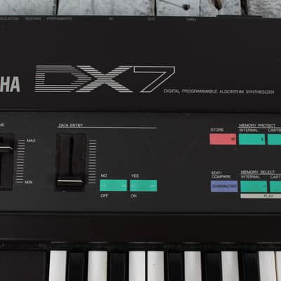 Yamaha Vintage 1980s DX7 Digital Synthesizer 61 Key Keyboard with Case & Manuals image 4