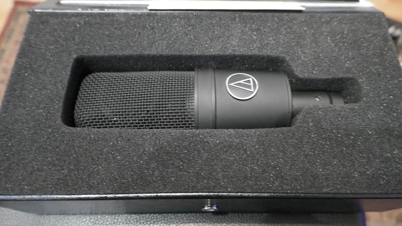 Audio-Technica AT4033a Large Diaphragm Cardioid Condenser Microphone