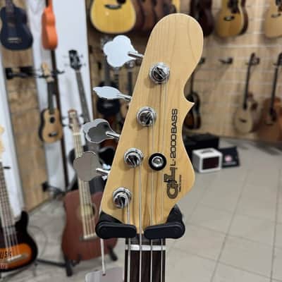G&L Tribute L-2000 3 Tone Sunburst image 3