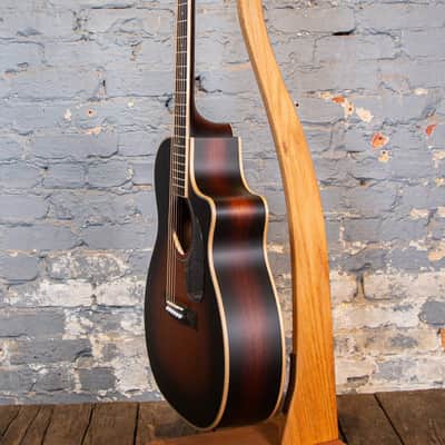 Larrivee OMV-40 2025 - Tobacco Sunburst image 8
