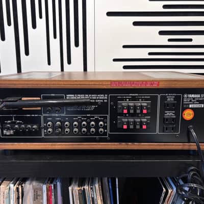 Yamaha CR-820 Natural Sound Stereo Receiver image 3