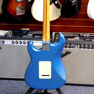 2025 Fender American Professional Classic Stratocaster Electric Guitar w/Gig Bag! Faded Lake Placid Blue! VERY NICE!!! image 4