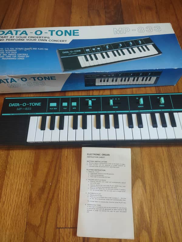 Data-O-Tone MP-831 Vintage Square Wave Mini Keyboard Synth - White IOB image 1