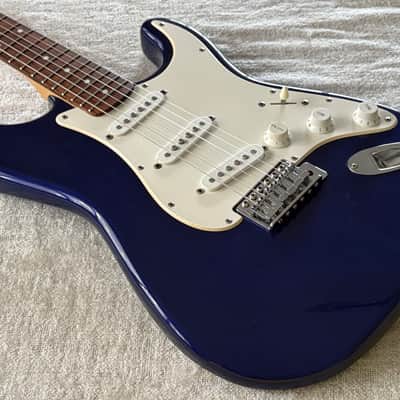 2005 Squier Affinity Stratocaster Midnight Blue Rosewood Fretboard image 7