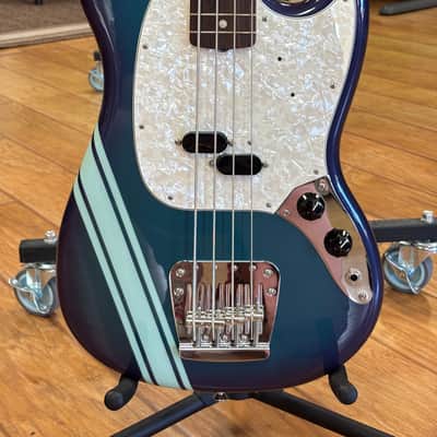 Fender Vintera II '70s Competition Mustang Bass with Rosewood Fretboard 2023 - Present - Competition Burgundy image 1