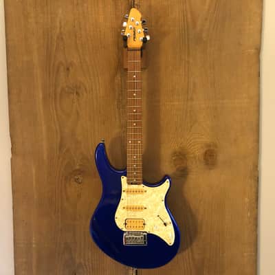 Peavey Predator Plus HSS Electric Guitar Metallic Dark Blue w/ Locking Tuners image 2