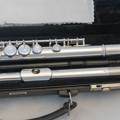 Yamaha YFL-200AD II Advantage Flute *Cleaned & Serviced *Ready to play image 2