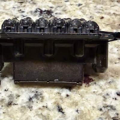 Ibanez Edge Tremolo Bridge - Black image 4
