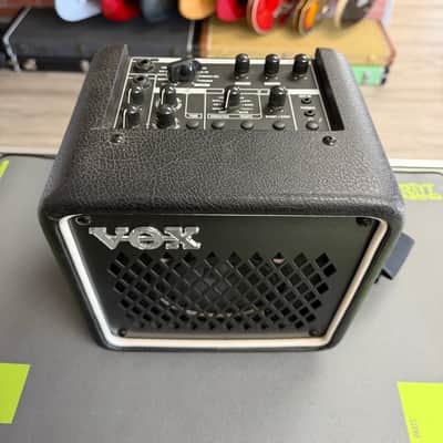 Vox Mini GO 3 3-Watt 1x5" Compact Digital Modeling Guitar Combo 2021 - Present - Black image 2