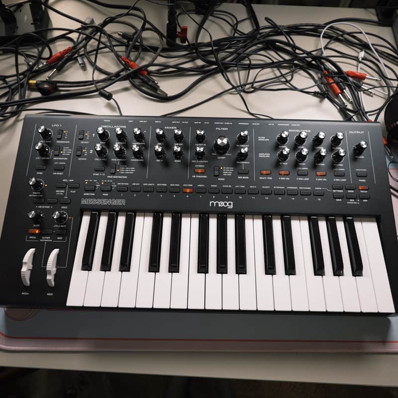 Moog Messenger 32-Key Monophonic Synthesizer 2025 - Present - Black image 1