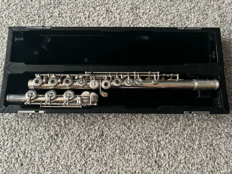 Sankyo CF-401 Fully Silver Flute (Without HJ)