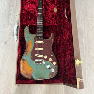 Fender Custom Shop Limited Roasted 1961 Stratocaster Super Heavy Relic - Aged Sherwood Green Metallic over 3 Color Sunburst image 2