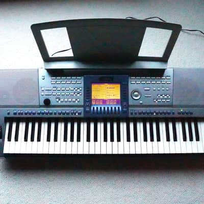 Yamaha PSR-1500 61-Key Arranger Workstation 2000s - Silver