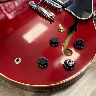 Gibson ES-335 Dot 2005 - Cherry Semi-Hollow Electric Guitar image 2