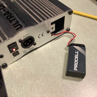 Behringer Ultra-DI DI100 Active Direct Box CHEAP image 2