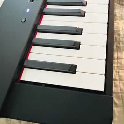 Yamaha P-225 88-key Digital Piano 2023 - Present - Black image 3