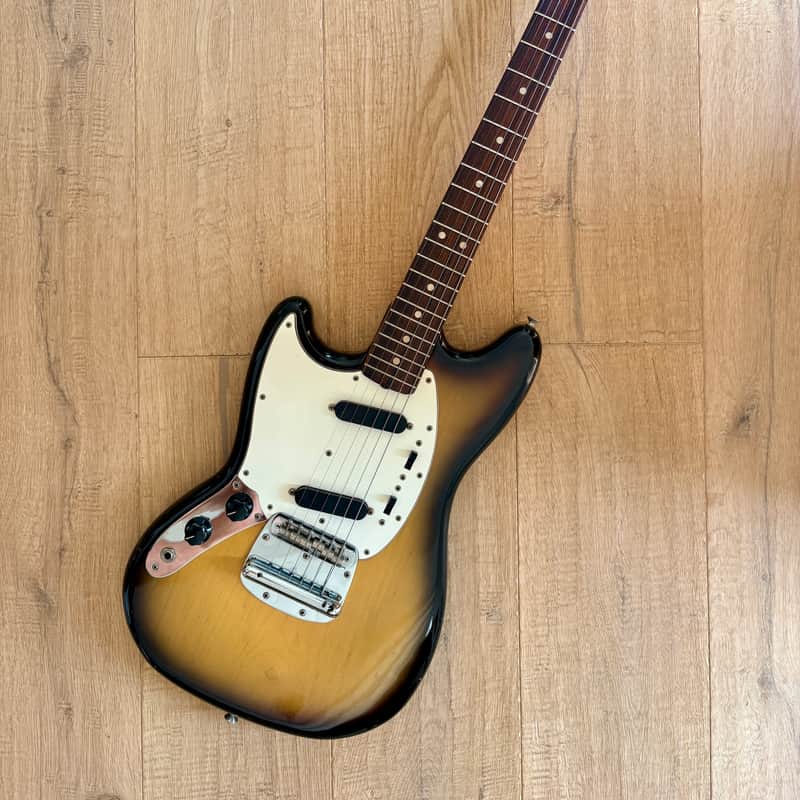 1975 Fender Mustang Left Handed Lefty Sunburst Vintage Rare Collector CBS