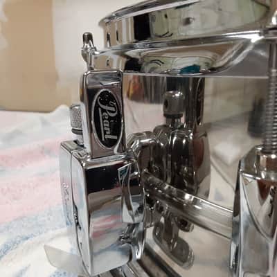 Pearl SensiTone Brushed Nickel 8 Lug 14"×5.5" Steel Snare Drum. image 4