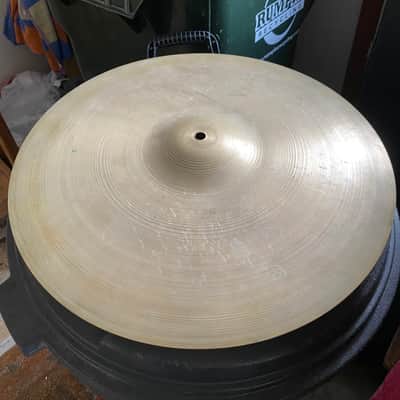 A. Zildjian 18