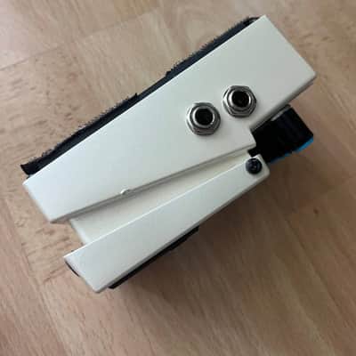 Boss DD-8 Digital Delay 2019 - Present - White image 7