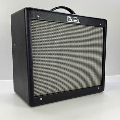 Fender Blues Junior III 15-Watt 1x12" Guitar Combo 2010 - 2017 - Black image 2