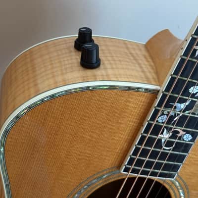 Taylor 614 "ce" (non-cutaway) with Cindy Inlay image 8