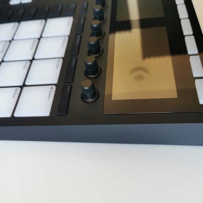 Native Instruments Maschine MKIII 2010s - Black image 7