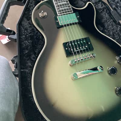 Epiphone Adam Jones Signature Art Series Les Paul Custom 2022 - Mark Ryden’s “The Veil of Bees" / Silverburst image 1