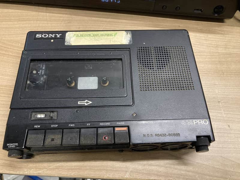Sony TC-D5 Pro Portable Stereo Cassette Recorder (1978 - 1980