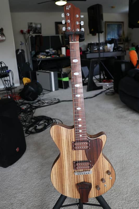 Koll Glide with piezo - natural unique wood top image 1