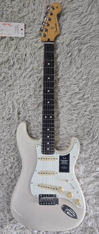 Fender Player II Stratocaster, Rosewood Fingerboard, White Blonde Finish - MIM image 1