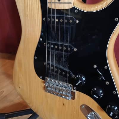 Fender Stratocaster – 1979 – Maple Neck – COA by No.Tom, Denmark St – UK image 6