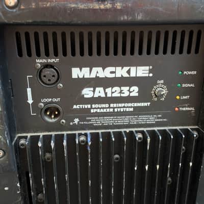 Mackie SA1232 powered PA speakers pair excellent image 9