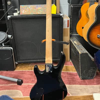 USED Washburn XB-100 Bantam, with case! image 5