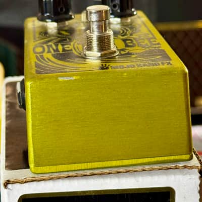 Mojo Hand FX One Ton Bee  Original Made in Texas USA image 4