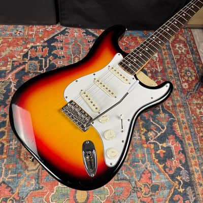 *Video* Tokai Gold Star Sound Stratocaster  3 Tone Sunburst  - 1980’s image 2